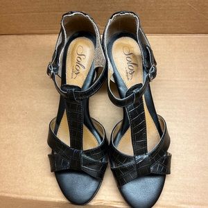 Solos By Softspots Black Heel Open Toe Shoes Size  8.